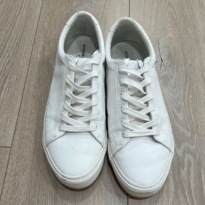 Banana Republic Men’s White Leather Sneakers